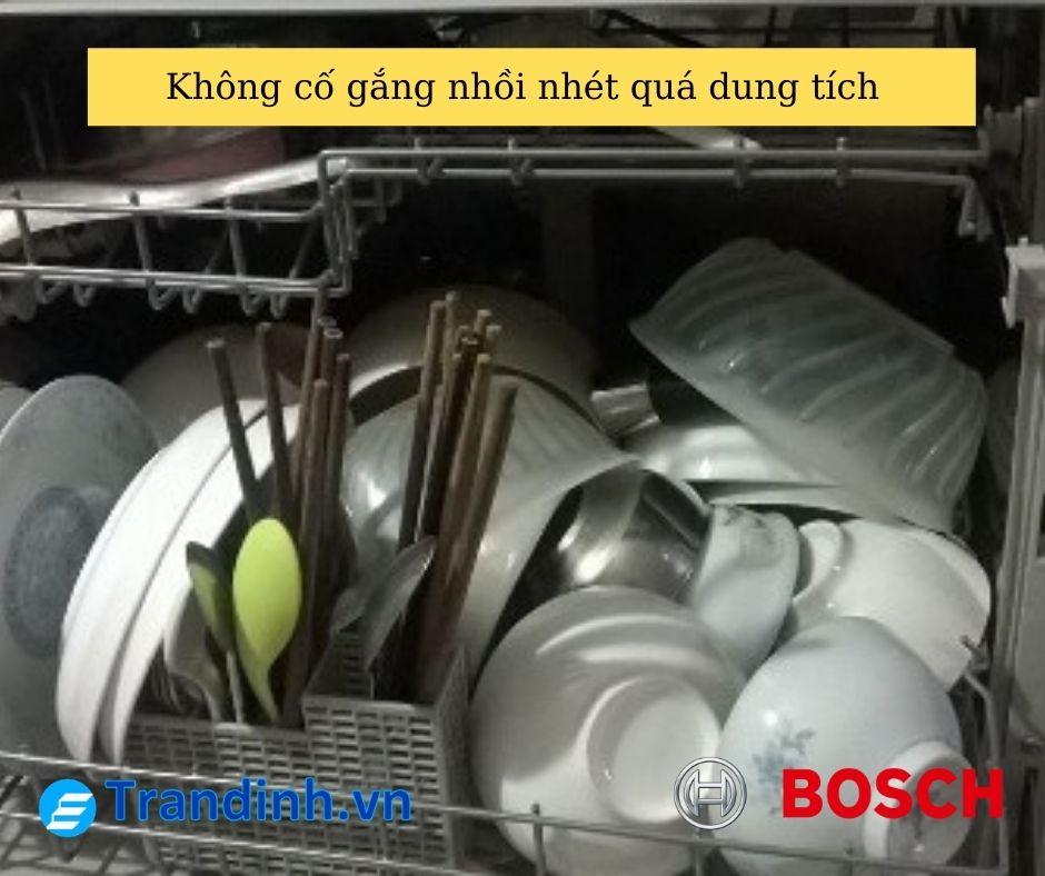  Cách xếp bát vào máy rửa bát Bosch cần lưu ý điều gì?